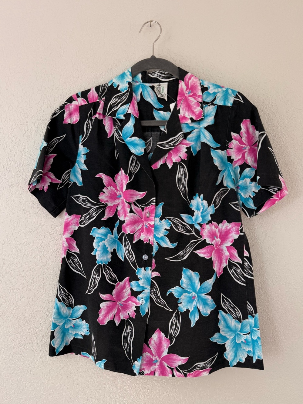 Vintage Royal Creations Hawaii Genuine 80s Hawaiian shirt Small